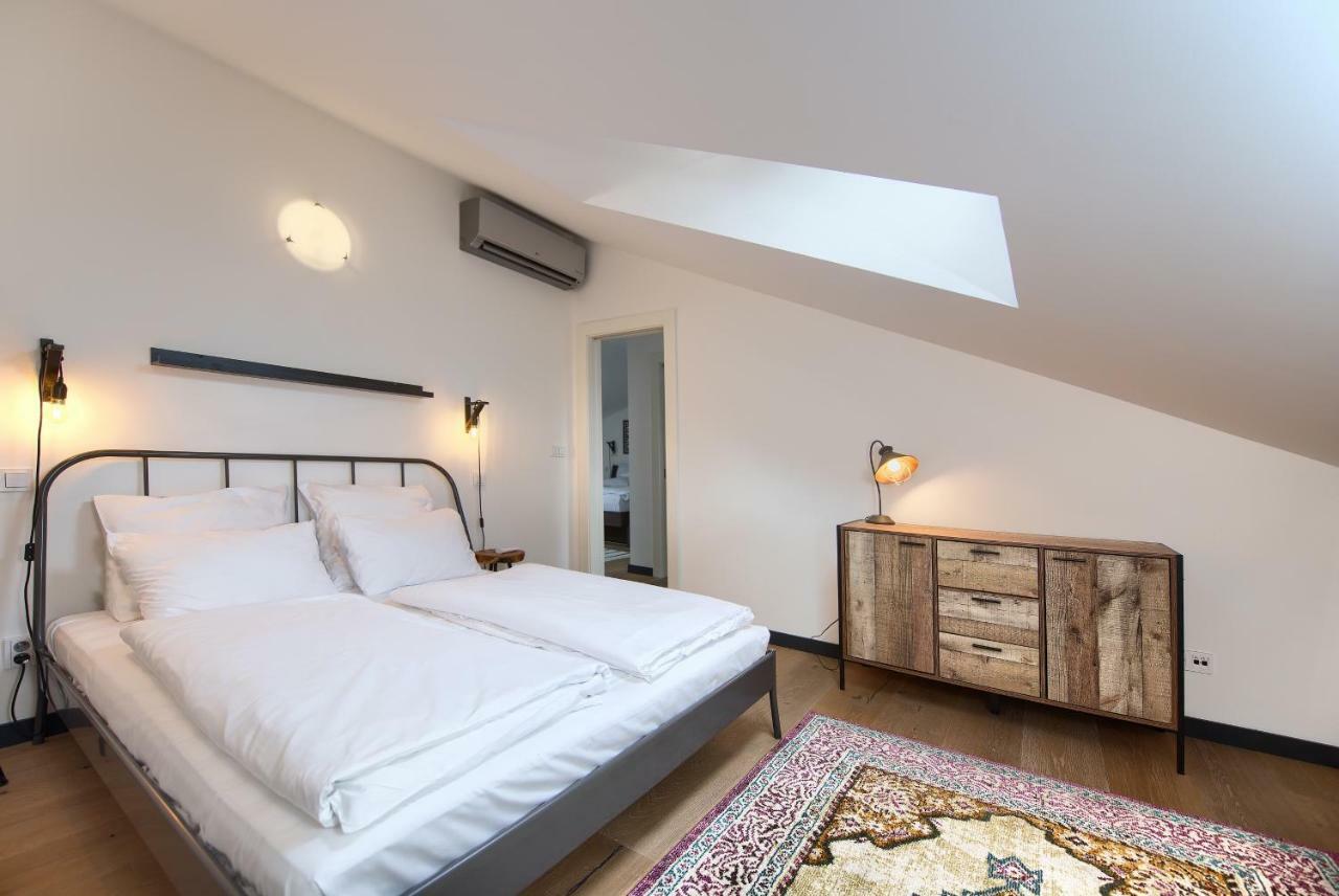 Kolkovna 5 Penthouse Apartment Praha Bagian luar foto
